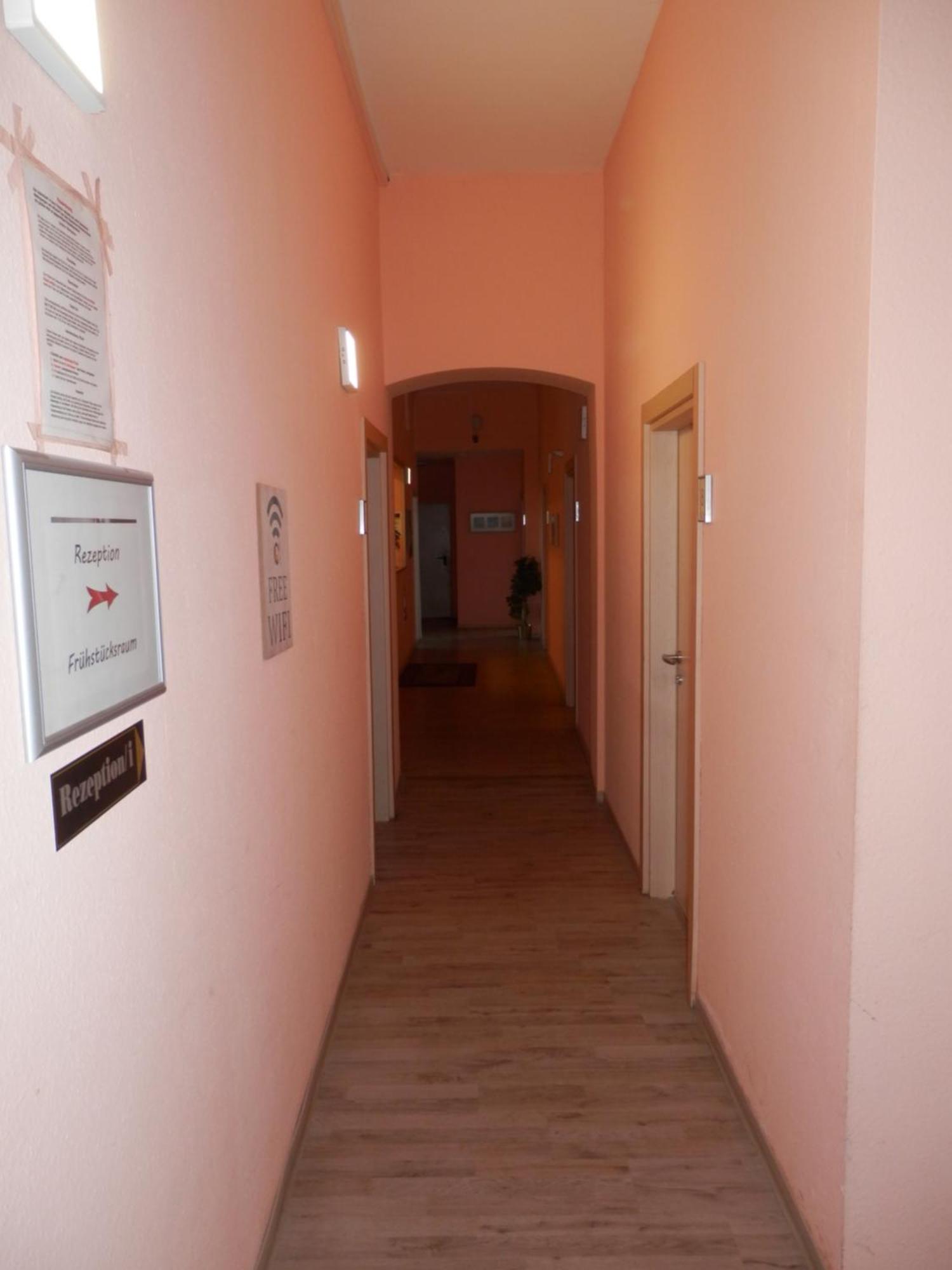 Relax Hotel-Ludwigshafen Екстериор снимка